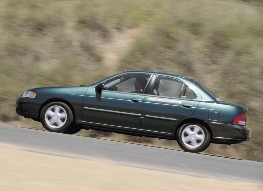  Nissan Sentra 1999 года  (фото 5 из 25)